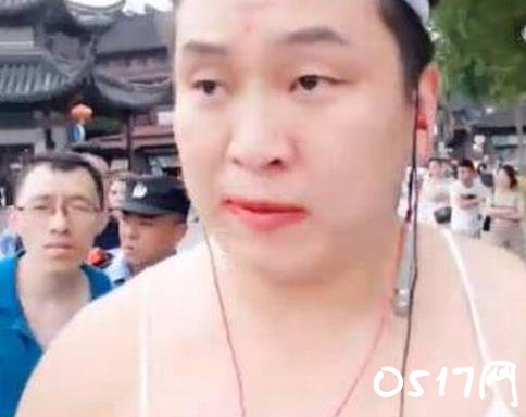 主播辣眼睛直播 街头直播不雅一幕行为让人很厌恶