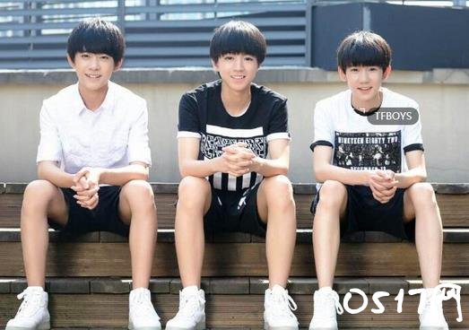 tfboys合体直播 刚出道时只是青涩的少年
