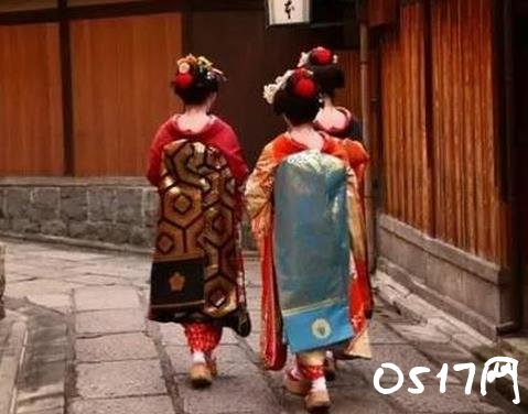 现代日本艺伎生活 每天都要工作到很晚