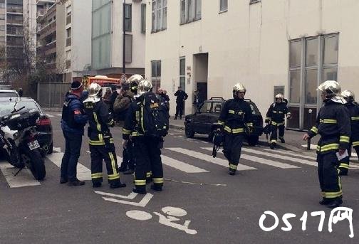 法国一清真寺发生枪击事件8人伤 警方正在追捕两枪手