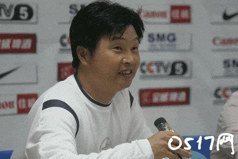 女足球员举报教练 这教练究竟怎么了