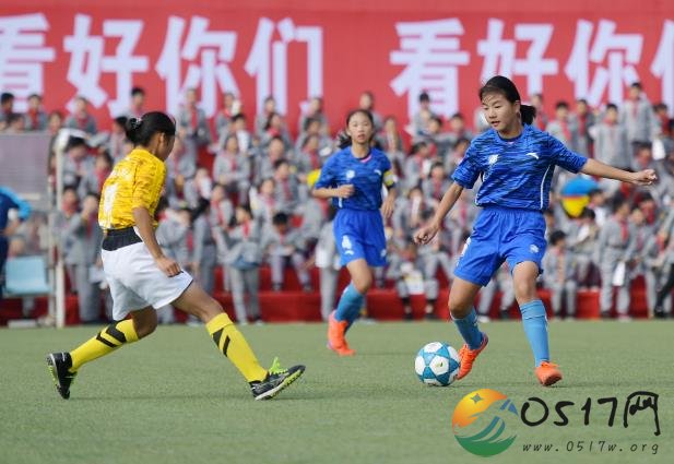 这场全国性的比赛在淮举行,顾秀莲宣布比赛开幕!