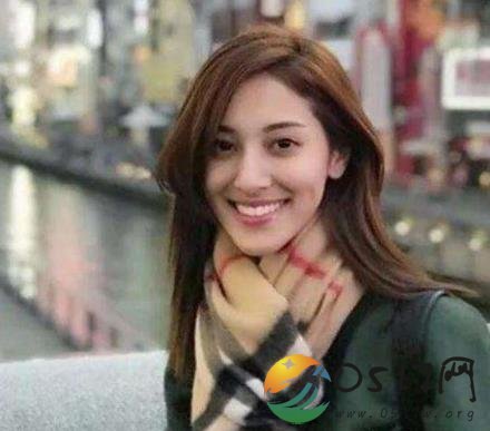 陈凯琳插队登机惹不满 曾获得港姐冠军