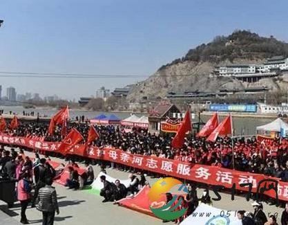 厨师爬楼火场救老太 厨师如何化解的危机