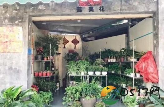 自助花店以花传爱 大胆创新提倡诚信经营