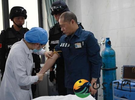 父亲转监移植骨髓 千里转监只为儿子早日康复