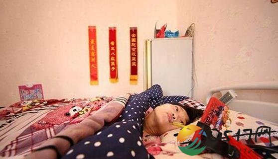 残疾姑娘衔出电商梦 体重不足50斤不想拖累家人