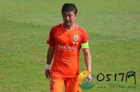 富力2-4鲁能 鲁能在李霄鹏指挥下兵不血刃