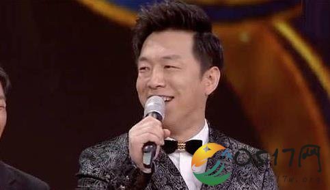 黄渤道歉 只因北影节闭幕式晚会念错名字