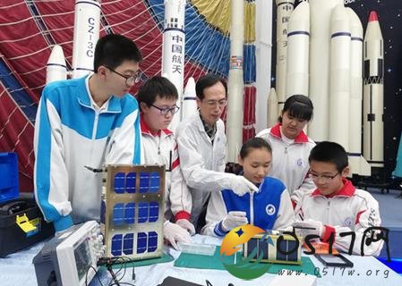 中学生自制600万卫星 样机已经在测试阶段