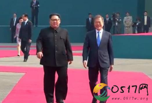 金正恩文在寅会晤 二人共同检阅韩国的三军仪仗队
