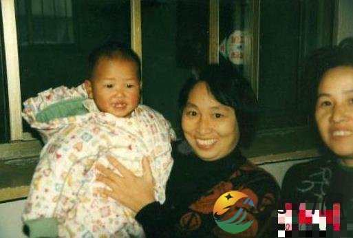 英籍女孩中国寻亲 只想告诉家人自己现在很好