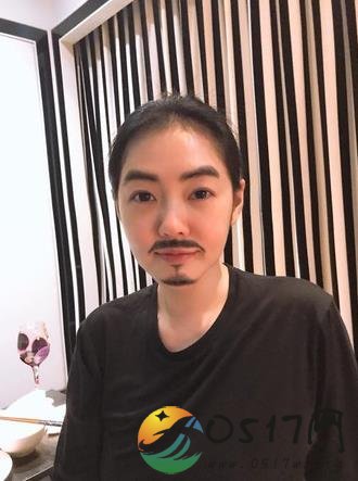 小S蓄胡照曝光 像极了《甄嬛传》果郡王