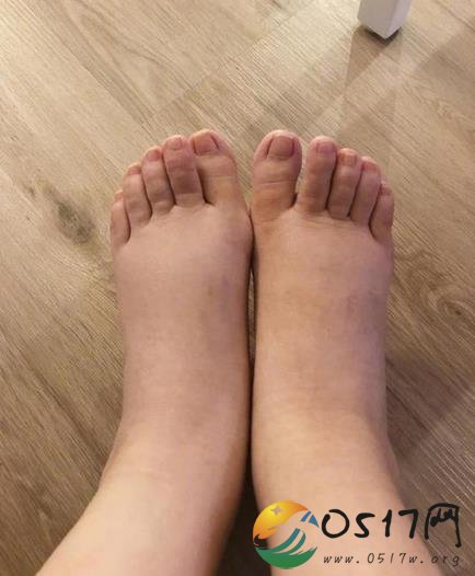 熊黛林自黑像猪蹄 感叹当妈真不容易