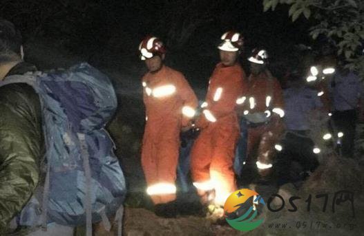 驴友宁波深山被困 因一驴友摔伤无法继续行走