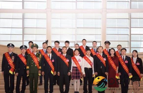 广东青年五四奖章 冯潇霆获奖发感言不忘初心跟党走