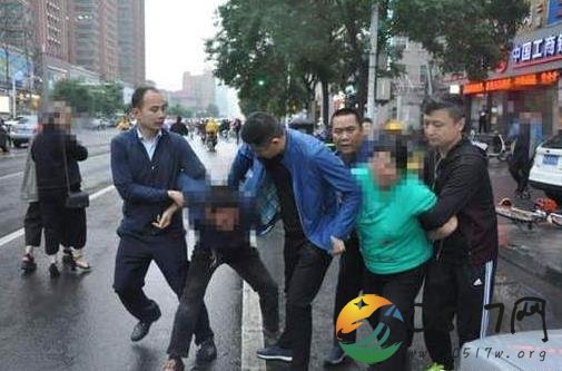 女子卖亲生女被抓 谎称带娃玩耍却5万元卖掉