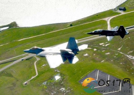 美空军教练机坠毁 教练机为何会坠毁