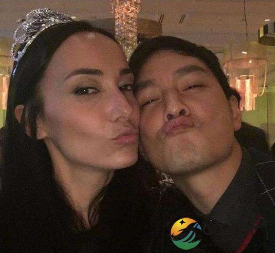 吴彦祖为妻子庆生 晒二人脸贴脸嘴对嘴恩爱照