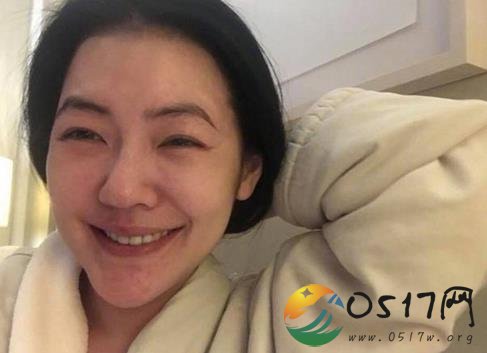 小S怒斥畸形审美 明星保持身材太困难了