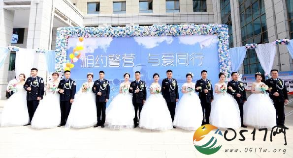 甘肃民警集体婚礼 民警因工作忙婚期被推迟