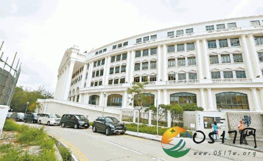 香港学校启用简体字 让学生有能力未来香港的大环境