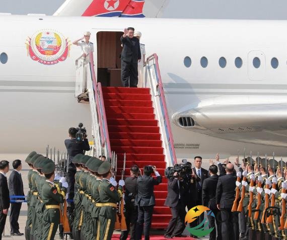 金正恩抵达新加坡 朝美领导人将抵新加坡举行会晤