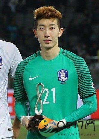 韩国门将疑化妆 难道这运动员只是个花瓶吗