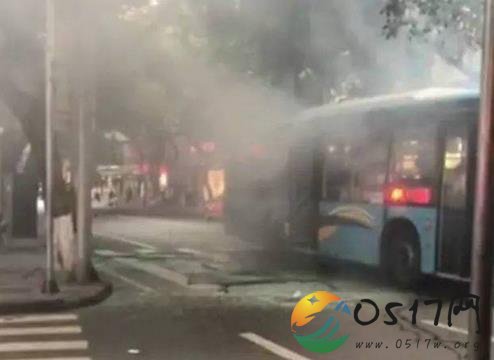 四川通报公交爆炸 公交车为何会发生爆炸