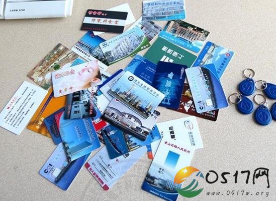 一卡通实施认证制度 提升群众公共交通出行满意度