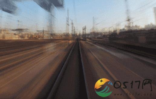 中国高铁惊艳世界 城与城之间距离不再遥远