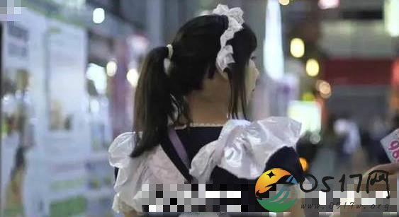 穿学生制服被买卖的女孩们 价钱合适可大腿上睡一觉