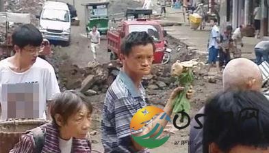 农民撞脸马云走红 无法当网红只能干老本行