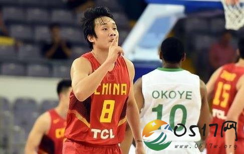 丁彦雨航右膝受伤 医生建议休息但他坚持比赛
