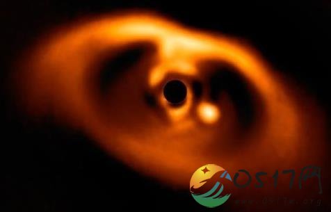一颗气体行星正在诞生 气体行星是什么行星