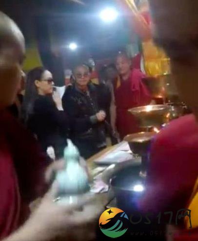 李连杰与老婆同框 李连杰看起来苍老很多