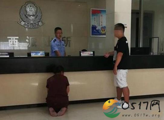 单亲妈妈跪求民警逮捕儿子 这位母亲为何会有这样的请求