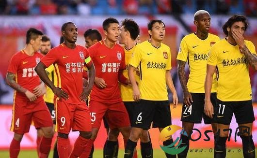 广州恒大遭绝杀 原本是有机会得分的却出现失误