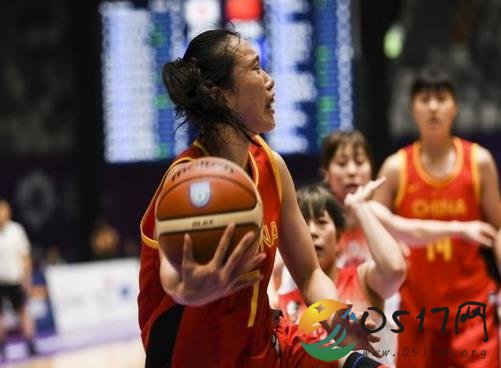 中国女篮夺冠后连夜返京 难道是要回国庆祝胜利吗