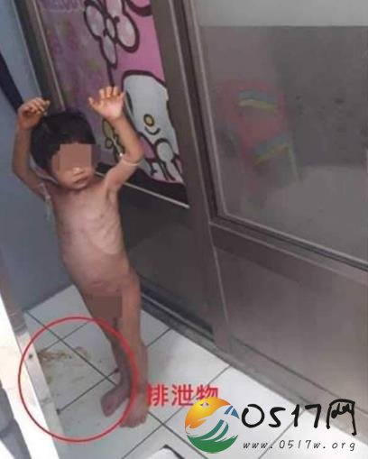 男童遭父亲虐待绑阳台 网友:虎毒不食子啊