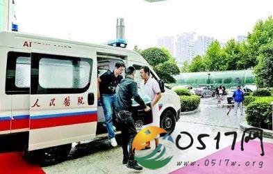 武汉交警护送活体肺源 为挽救生命争分夺秒