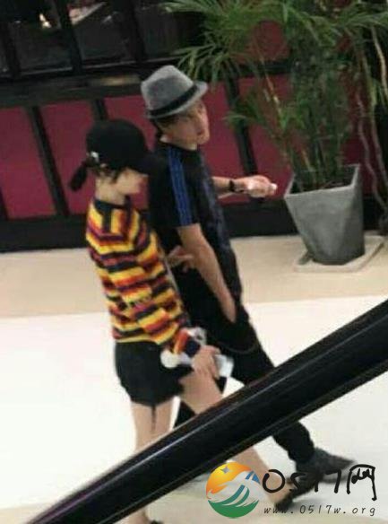 袁姗姗赵英俊同游日本 难道两人在一起了吗