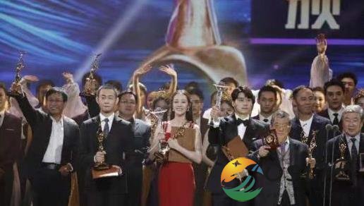 迪丽热巴李易峰获得金鹰双杯 成本届金鹰节大赢家