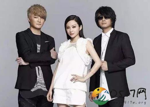 飞儿乐队新主唱亮相 却唱着前主唱的歌曲惹争议