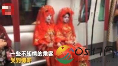万圣节惊悚妆女孩被大叔骂 当事人觉得非常不理解