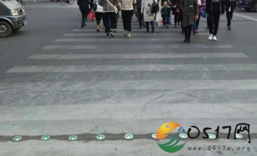 河北设躺式红绿灯 躺式红绿灯是什么样的