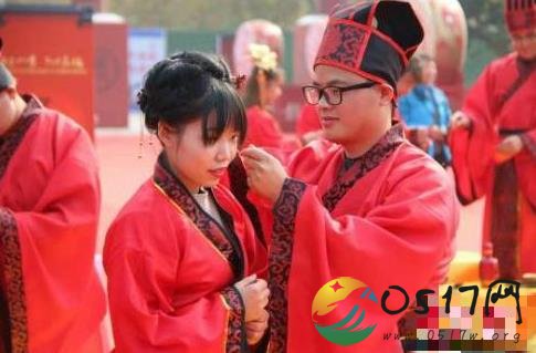 安徽阜阳举行百人汉服婚礼 汉服婚礼是什么样的婚礼