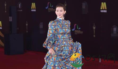 林志玲百花奖礼服显胖 难道得罪了造型师了吗