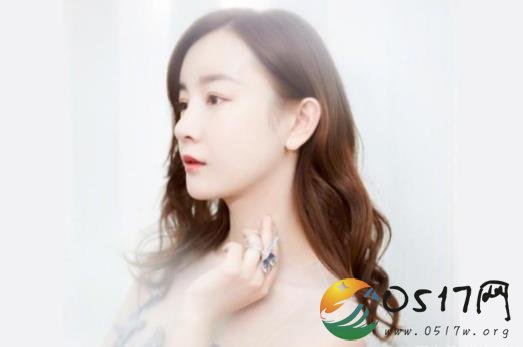 张檬回应整容争议 整不整容都会被吃瓜群众说