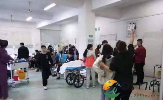 福建京剧戏团42人食物中毒 目前这些人情况如何